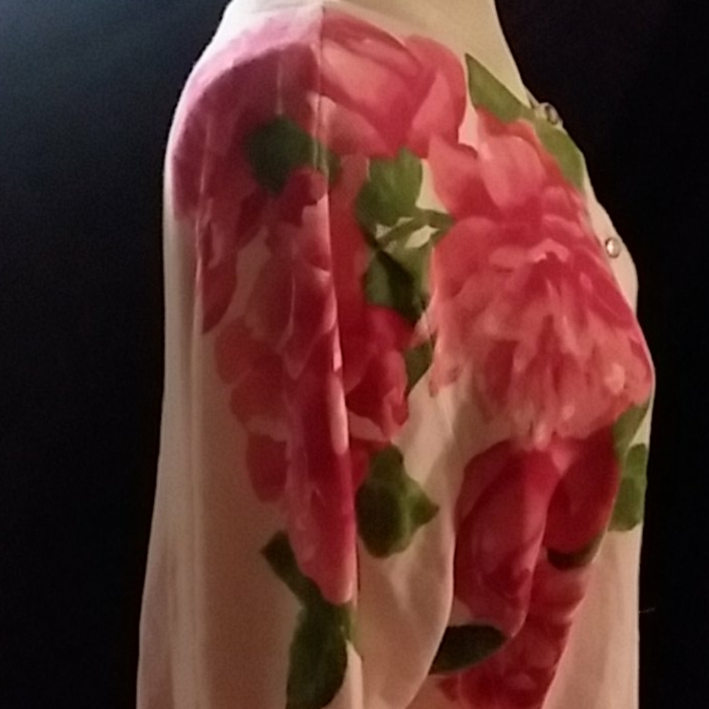 Top - Picture 2 of 6